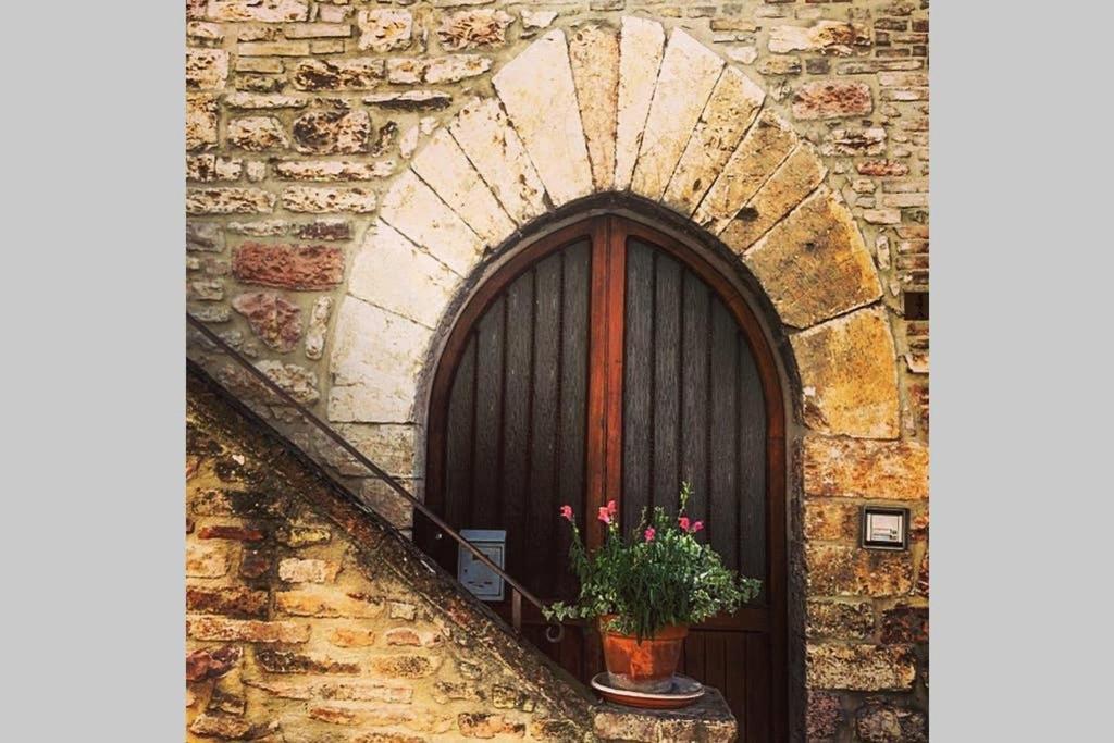 Assisi Anfiteatro Romano Apartment Exterior photo